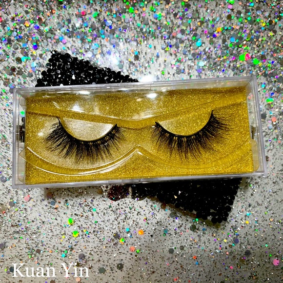 Goddess Philosophy Vegan Faux Soft Mink Lashes - Picture 3 of 6